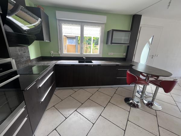 Maison
         5 pièces
        - 128 m² Exclusivité 192 000 € *