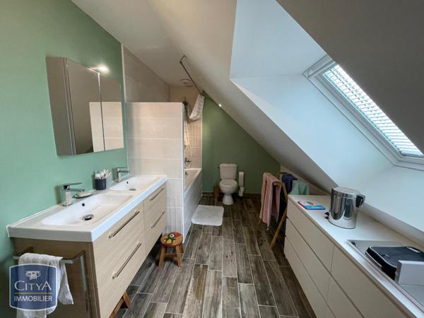 Maison à louer 7 pièces 141.94m²