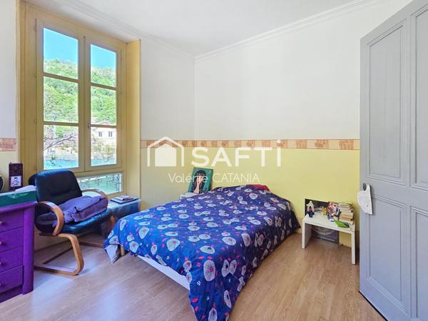 Tullins - Appartement T4 - 104,42m² habitables avec jardin.