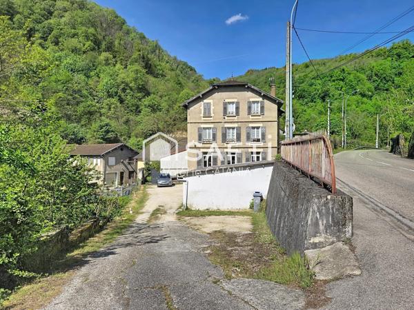 Tullins - Appartement T4 - 104,42m² habitables avec jardin.