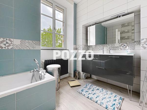 A VENDRE MAISON DE 9 PIECES (240 m2) AVEC TERRAIN A CHANU (61) CHANU