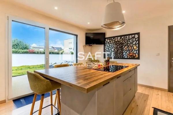 MAISON 6 PIECES DE PLAIN-PIED DE 202m²