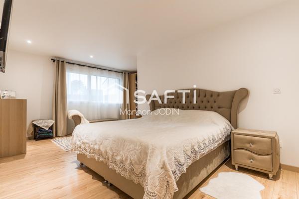 MAISON 6 PIECES DE PLAIN-PIED DE 202m²