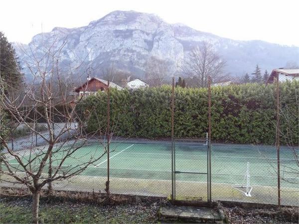 Maison à vendre    6 pièces • 173 m2 Collonges-sous-Salève