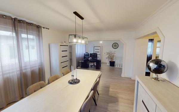 Maison à vendre    7 pièces •  Amnéville