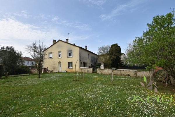 Grande maison de campagne avec vue imprenable – Proche de La Rochefoucauld