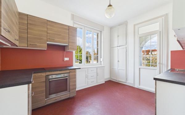 Appartement à louer    6 pièces •  Strasbourg