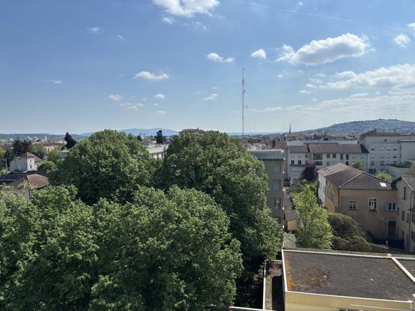 Spacieux T4 avec vue imprenable, garage et ascenseur au cœur de Villefranche-sur-Saône Détails des diagnostics énergétiques