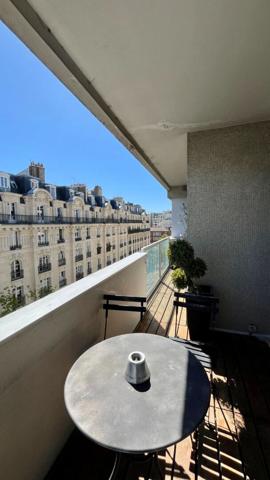 Appartement Paris 2 pièce(s) 61 m2