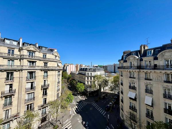 Appartement Paris 2 pièce(s) 61 m2