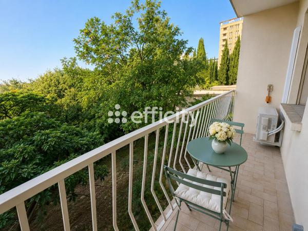 Appartement
         3 pièces
        - 68 m² Exclusivité 350 000 € *