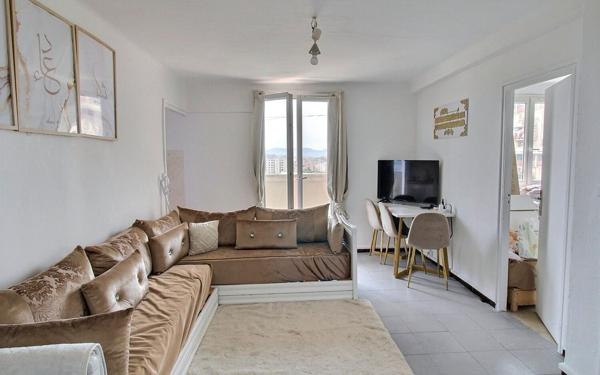 Appartement à vendre    3 pièces •  Marseille 14