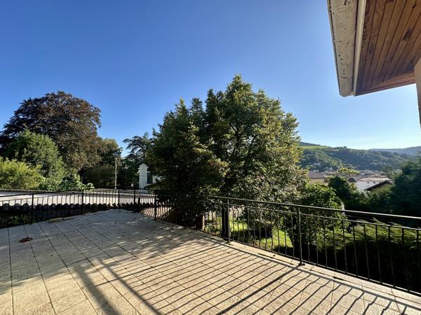 TARARE CENTRE - MAISON 118M² TERRAIN 400M²