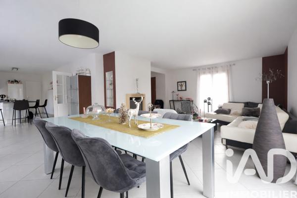 Maison à vendre 5 pièces 146 m² Loire-Authion