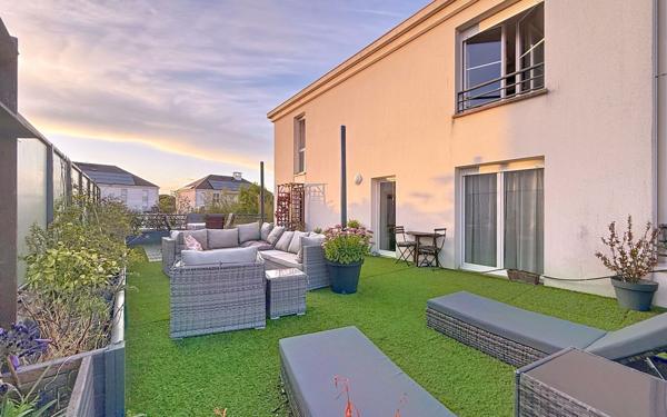 Appartement à vendre    5 pièces • 93,07 m2 Montigny-le-Bretonneux