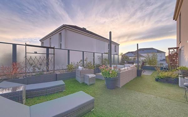 Appartement à vendre    5 pièces • 93,07 m2 Montigny-le-Bretonneux