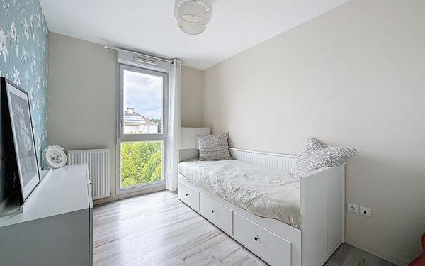 Appartement à vendre    5 pièces • 93,07 m2 Montigny-le-Bretonneux