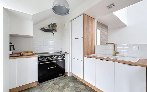 Appartement à vendre    5 pièces • 93,07 m2 Montigny-le-Bretonneux