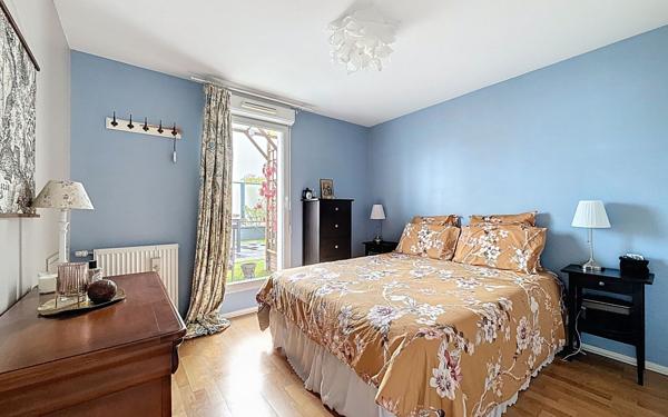 Appartement à vendre    5 pièces • 93,07 m2 Montigny-le-Bretonneux