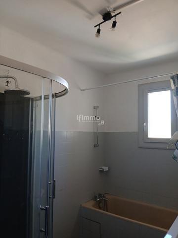 Immeuble en Pierre 216 M2