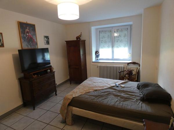 Maison 292m²,10 pièces ,7 chambres,dépendances,sur, 15000 m² de terrain