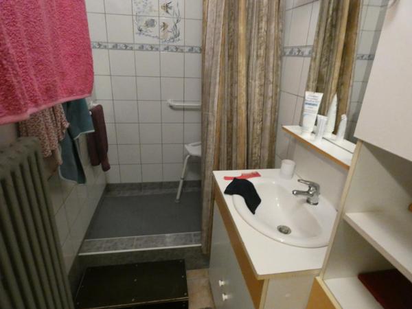 Maison 292m²,10 pièces ,7 chambres,dépendances,sur, 15000 m² de terrain