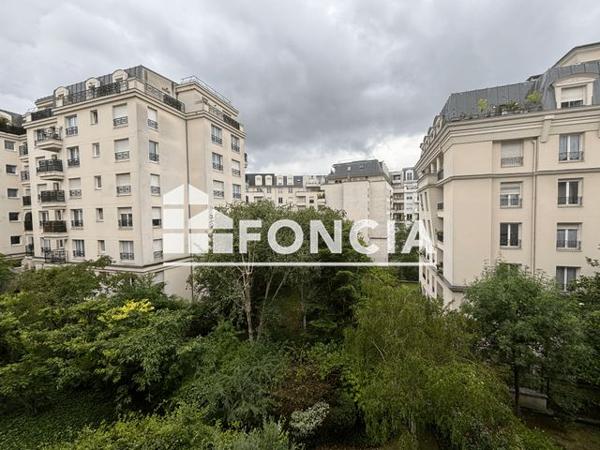 Location Appartement 3 pièces 66.8 m² - GRILLE 7-9-11 Issy Les Moulineaux 92130