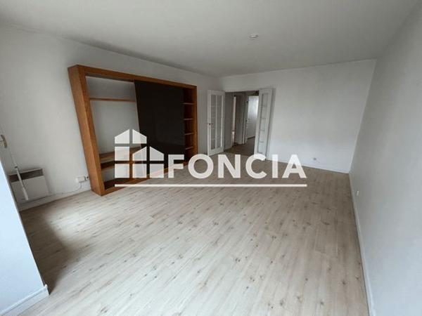 Location Appartement 3 pièces 66.8 m² - GRILLE 7-9-11 Issy Les Moulineaux 92130