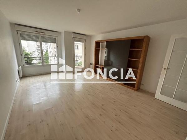 Location Appartement 3 pièces 66.8 m² - GRILLE 7-9-11 Issy Les Moulineaux 92130