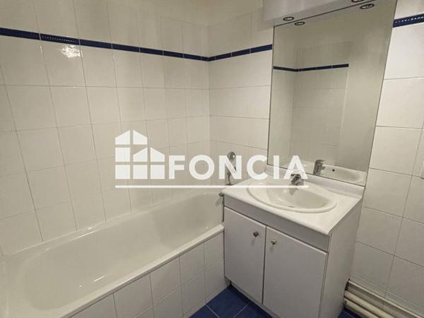 Location Appartement 3 pièces 66.8 m² - GRILLE 7-9-11 Issy Les Moulineaux 92130