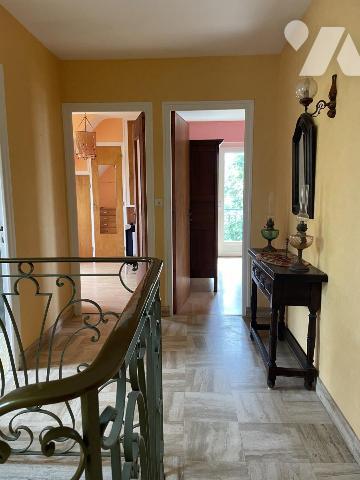 MAISON TRADITIONNELLE SENE face Golfe