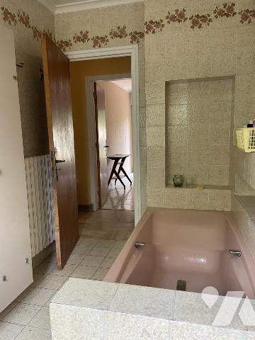 MAISON TRADITIONNELLE SENE face Golfe