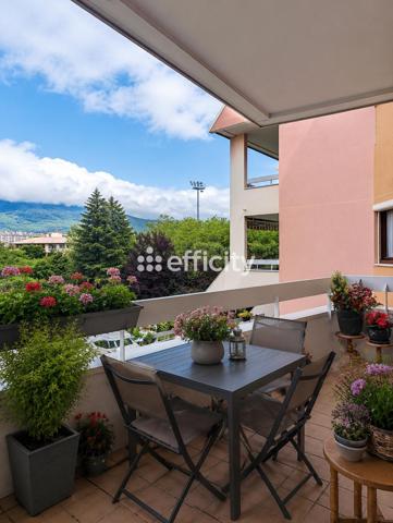 Appartement
         4 pièces
        - 85 m² Exclusivité 175 000 € *