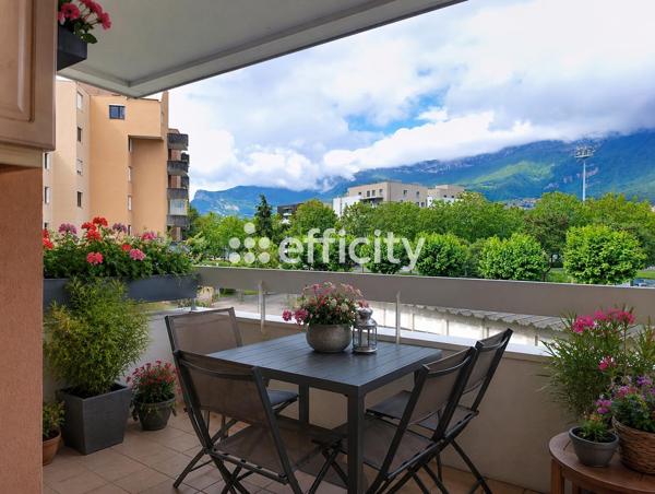 Appartement
         4 pièces
        - 85 m² Exclusivité 175 000 € *
