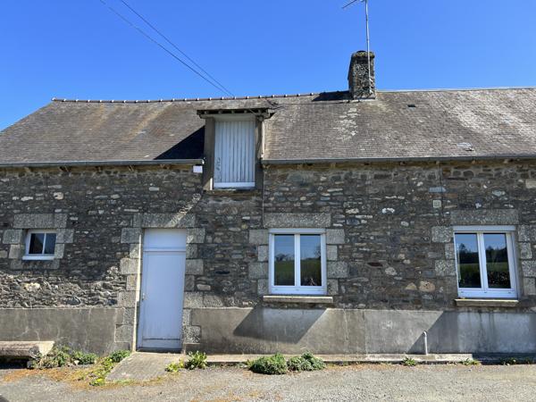 Longère en pierre avec dépendances sur 9500 m², aux portes de Quintin