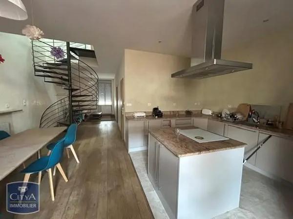Appartement à louer 1 pièce 17m² Chalon-sur-Saône (71100)