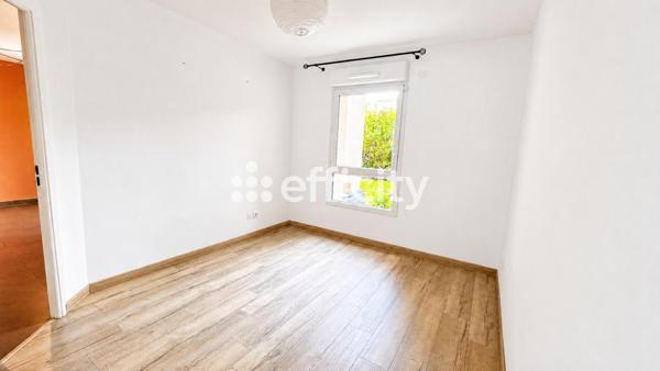 Appartement
         4 pièces
        - 80 m² Exclusivité 200 000 € *