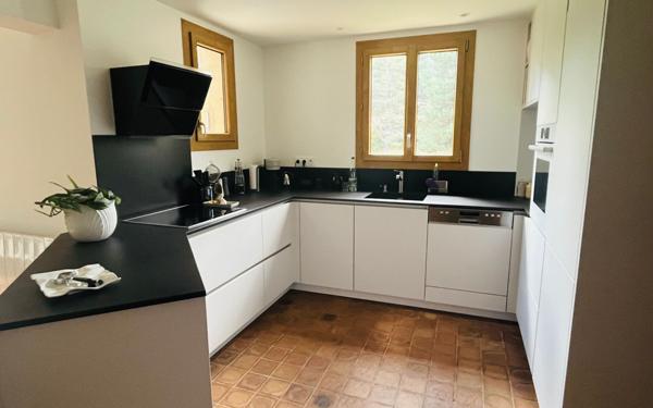 Maison à vendre    6 pièces • 154 m2 La Chapelle-en-Vercors