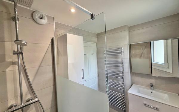 Maison à vendre    6 pièces • 154 m2 La Chapelle-en-Vercors