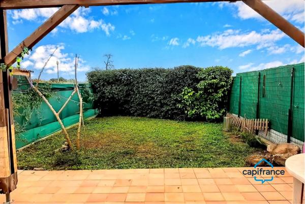 À VIC-LA-GARDIOLE – Résidence Les Jardins de la Robine Maison T3 avec jardin – Exposition plein Sud – Piscine & Tennis