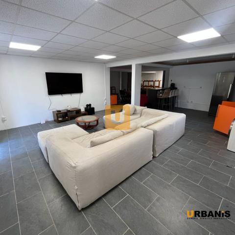 Rez de villa 4 pièce(s) 3 chambre(s) 130 m²