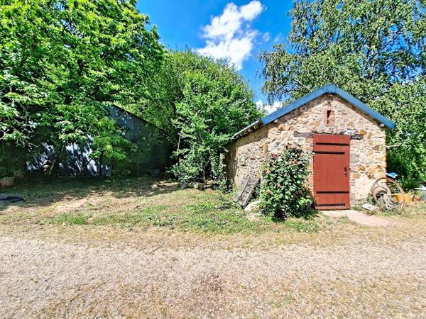 Maison à FAYE-L'ABBESSE, 79350 - 7 pièces 175m²