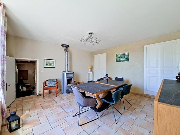 Maison à FAYE-L'ABBESSE, 79350 - 7 pièces 175m²
