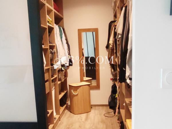 Maison 7 pièce(s) 4 chambre(s) 225 m²