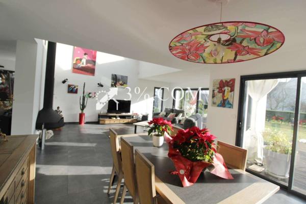 Maison 7 pièce(s) 4 chambre(s) 225 m²