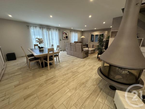 Maison à vendre  4 pièces - 161 m2 ST MAURICE DE GOURDANS - 01