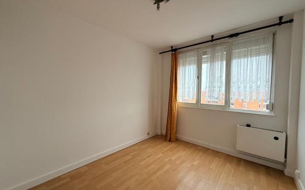 Appartement à louer    3 pièces •  Armentières