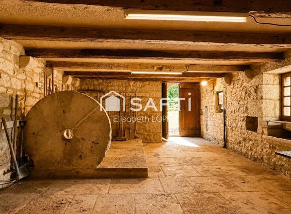 Caylus, Ancien Moulin du XVIII? siècle, un lieu de vie hors du temps