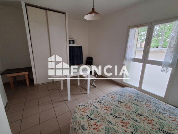 Location Studio meublé 19 m² - 35 RUE DE L'EGLISE Nimes-st Cesaire 30900