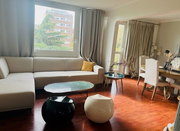 Appartement
         5 pièces
        - 87 m² Exclusivité 229 000 € *